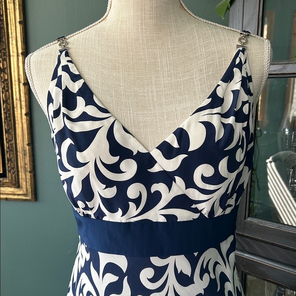 Ann Taylor 100% Silk Navy & Ivory Print Dress – Size 6 - Picture 2 of 8